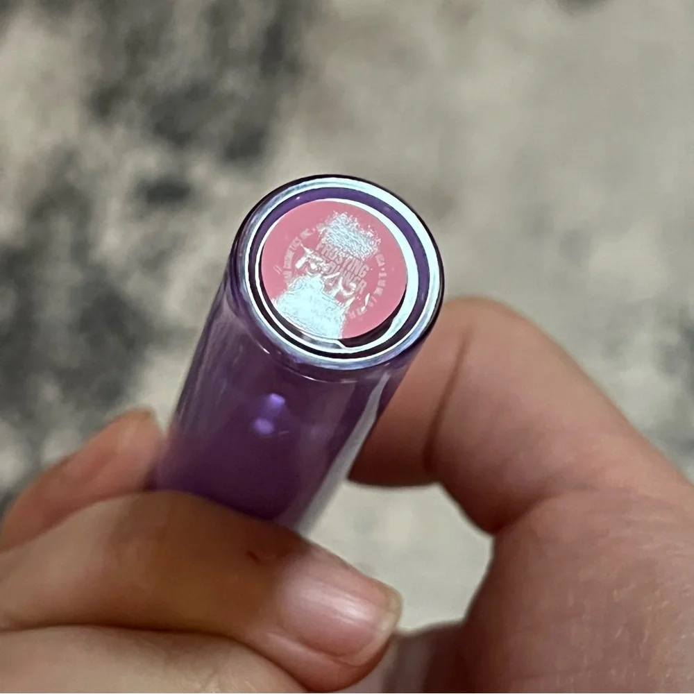 jeffree star supreme full pigment lip gloss frosting for dinner Aug sale